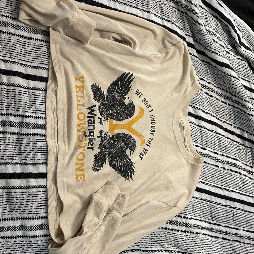 Wrangler Beige Yellowstone Graphic Top